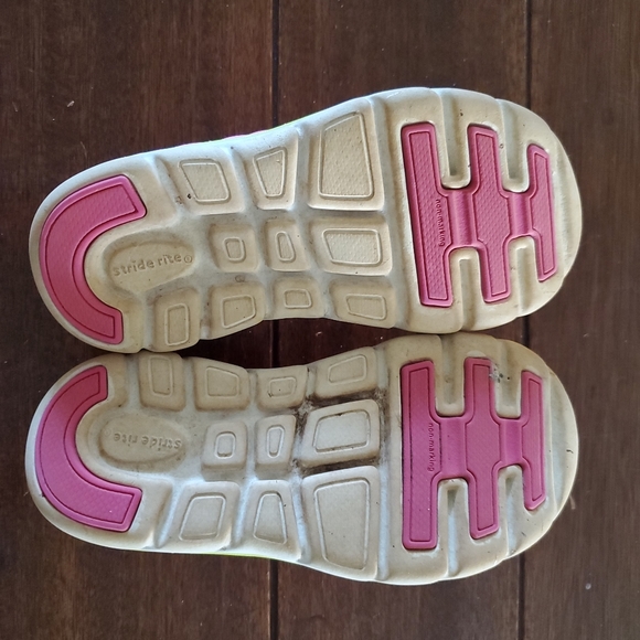 Stride Rite Water Shoes - Picture 8 of 14